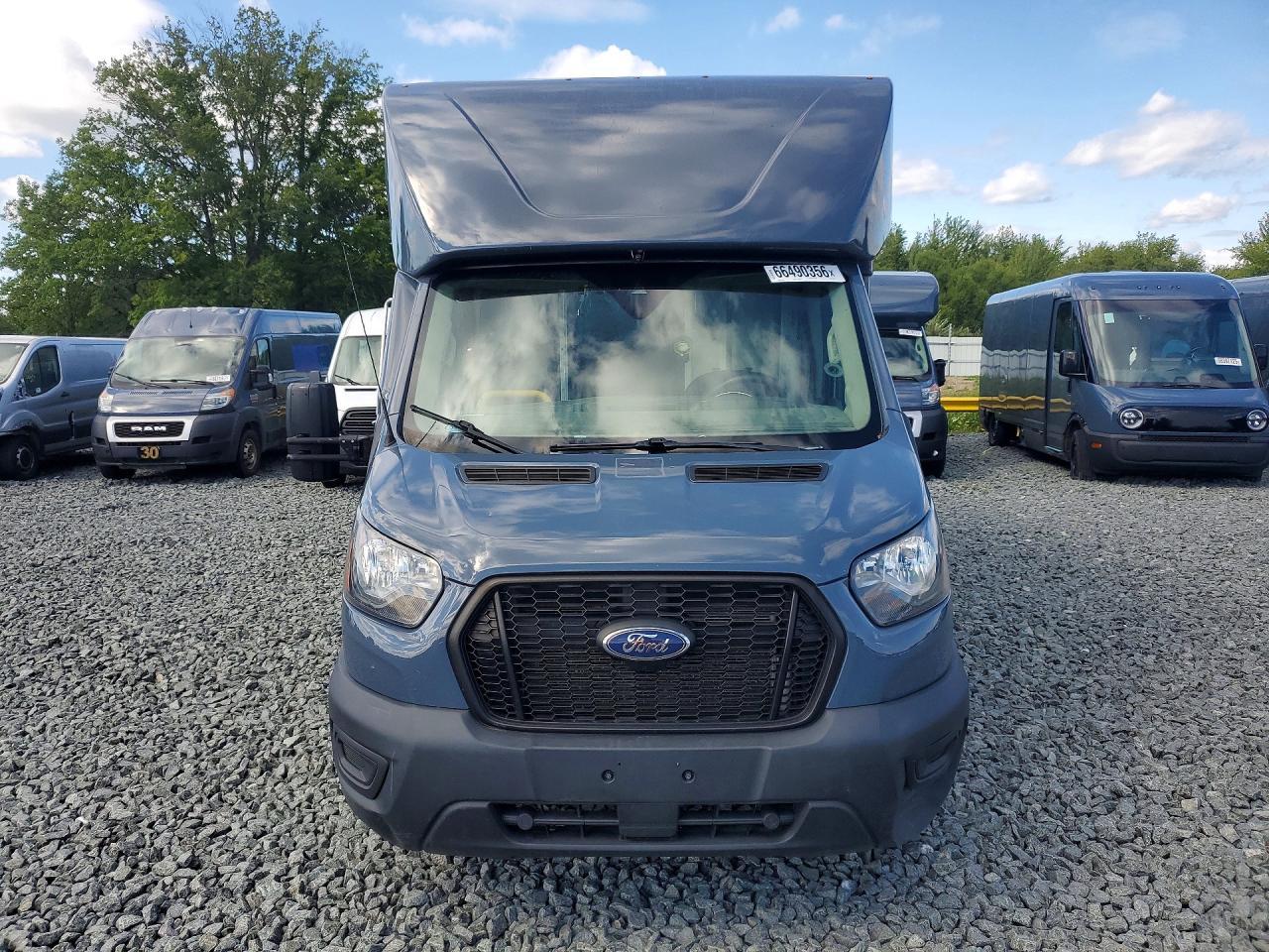 2021 Ford Transit - Delivery Truck - Image 5