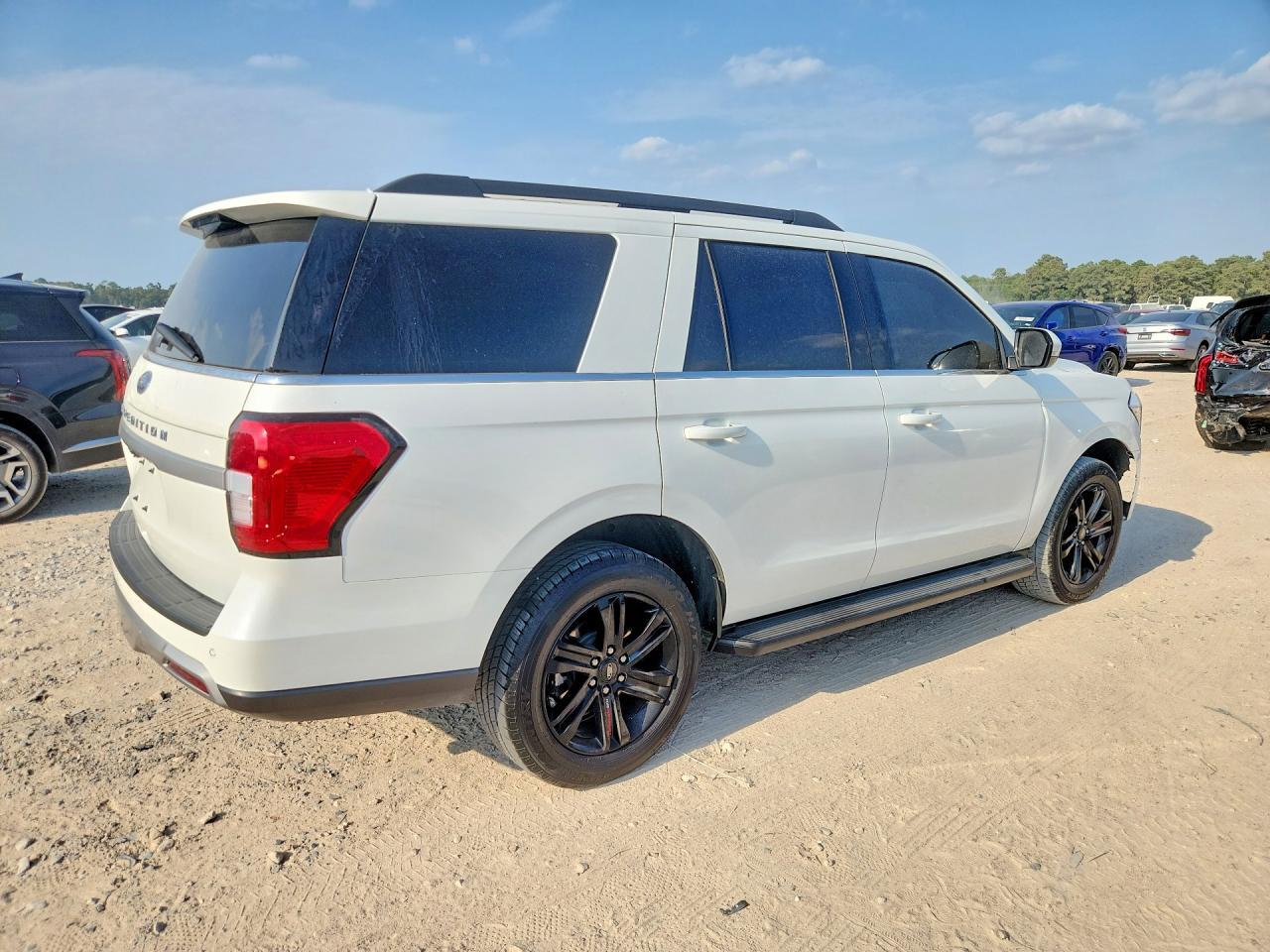 2024 Ford Expedition Xlt - Фото 3