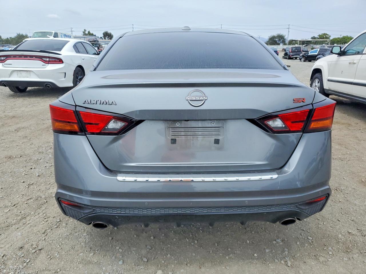 2023 Nissan Altima Sr - Фото 6