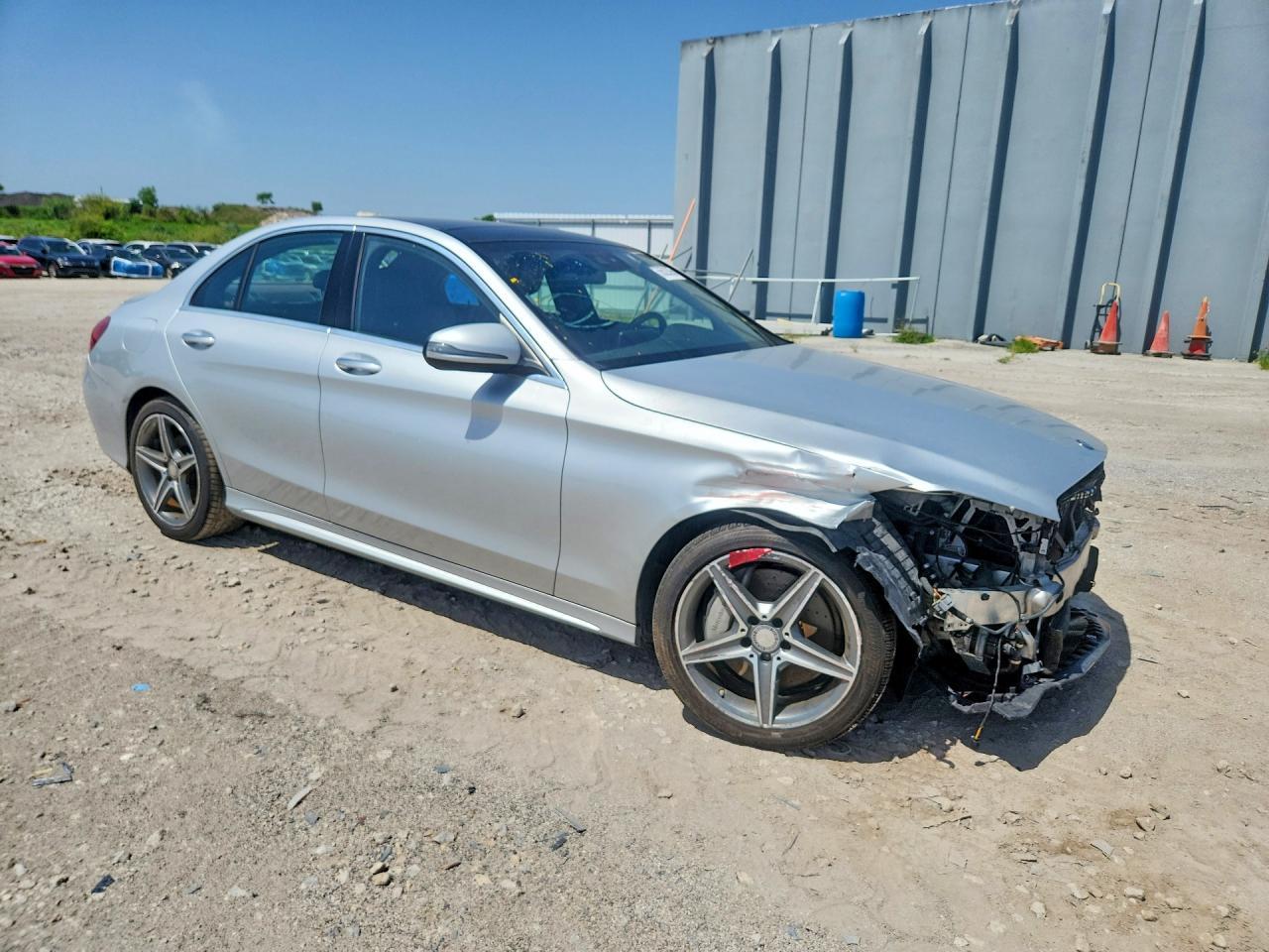 2016 Mercedes-Benz C 300 4Matic - Image 4