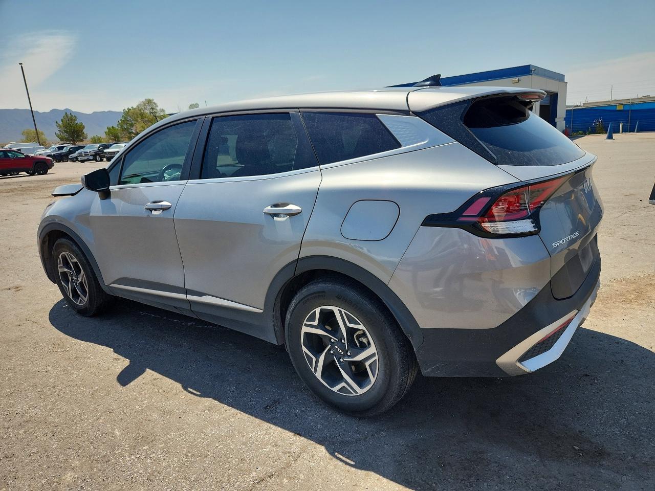 2023 Kia Sportage Lx - Фото 2