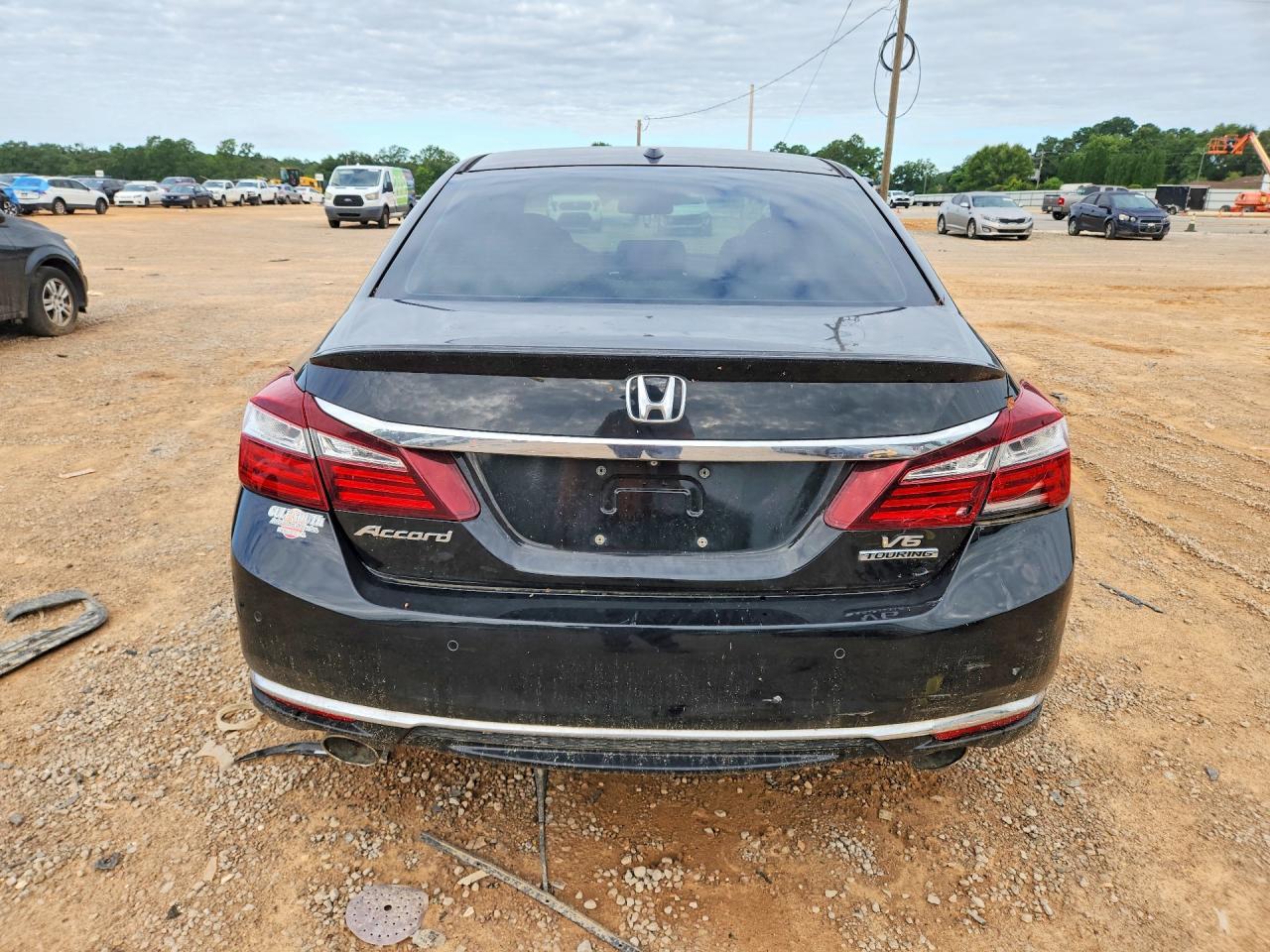 2017 Honda Accord Touring - Фото 6
