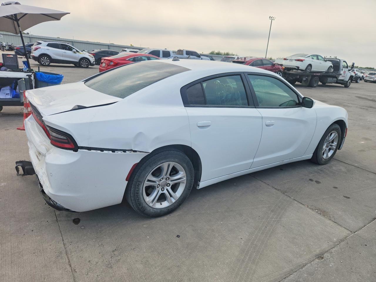 2022 Dodge Charger Sxt - Фото 3