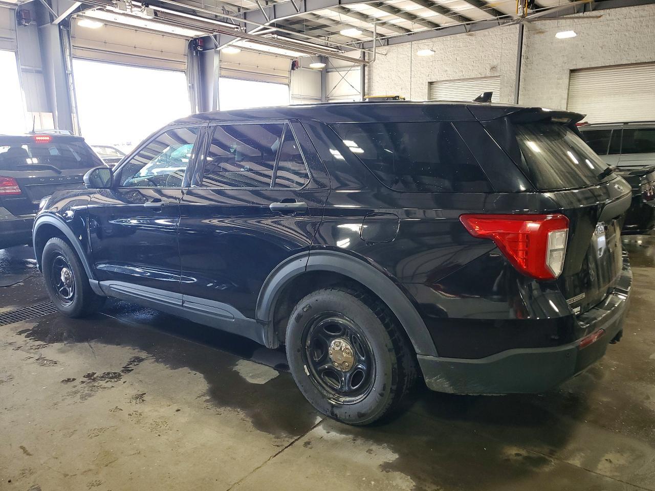2020 Ford Explorer Police Interceptor - Фото 2
