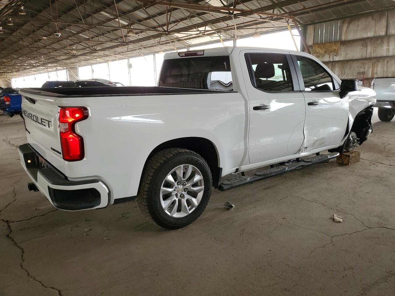 2019 Chevrolet Silverado C1500 Custom - Фото 3