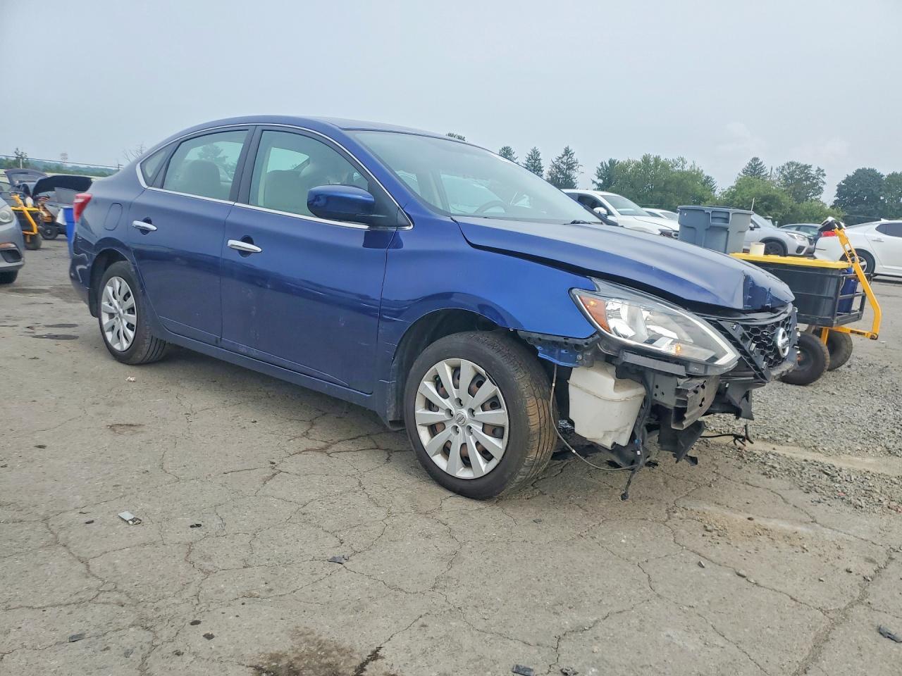 2017 Nissan Sentra S - Фото 4