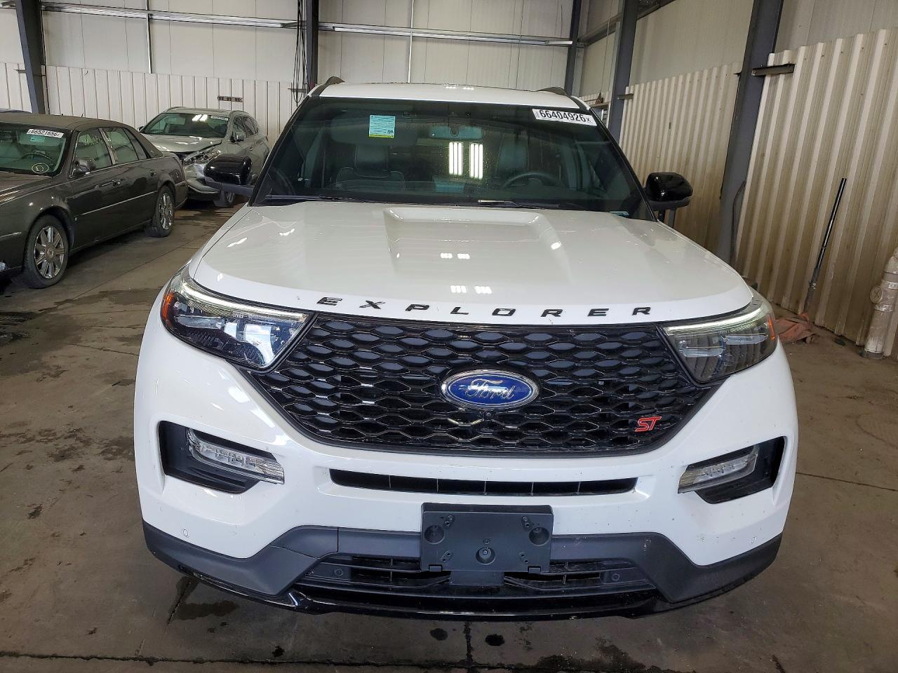 2022 Ford Explorer St - Фото 5