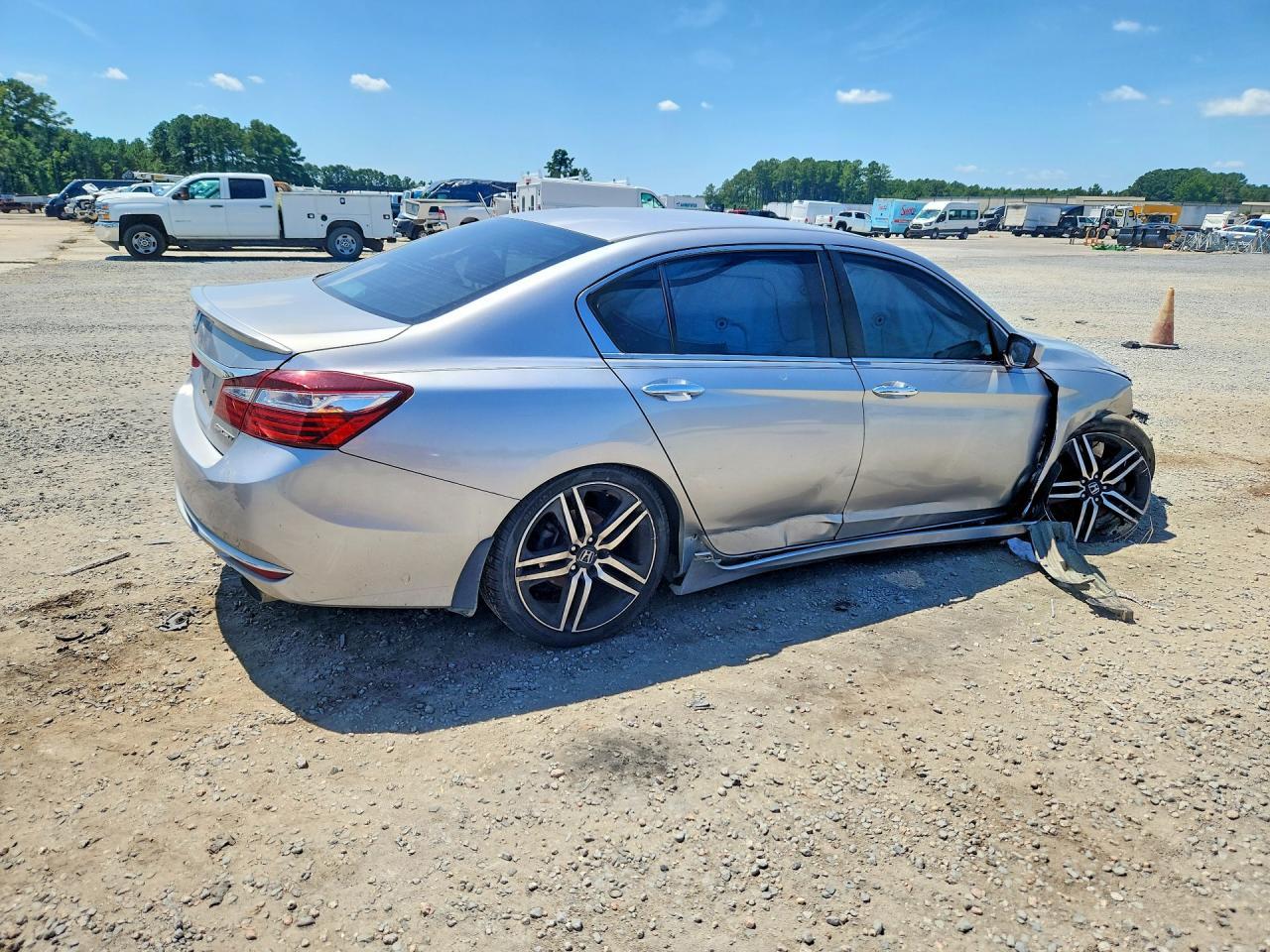 2016 Honda Accord Sport - Image 3