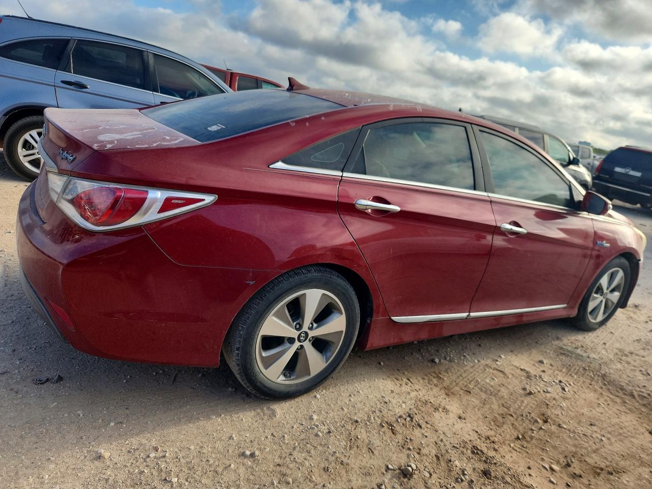 2011 Hyundai Sonata Hybrid - Image 3