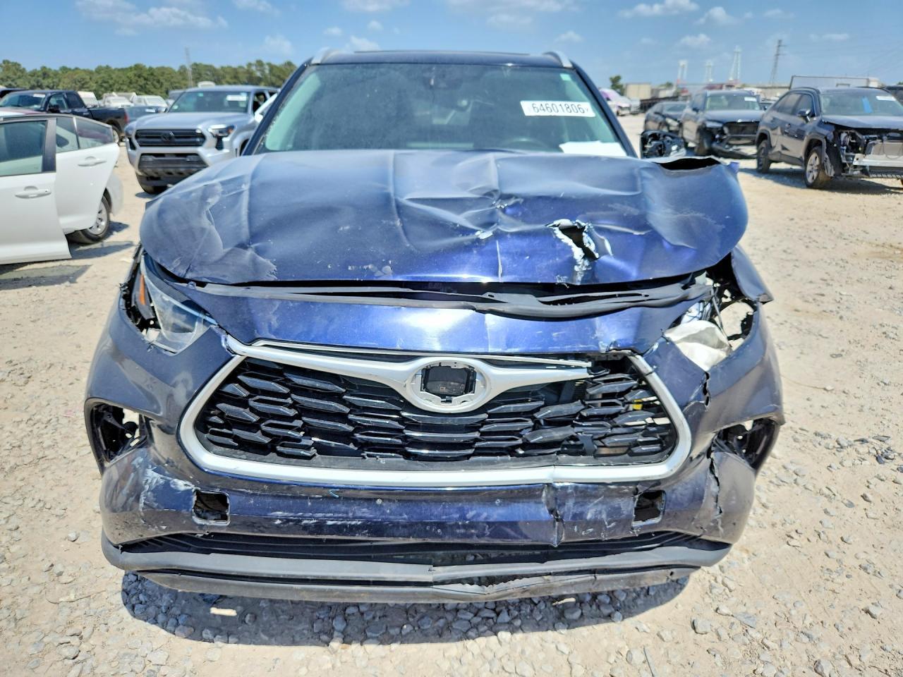 2023 Toyota Highlander L - Фото 5