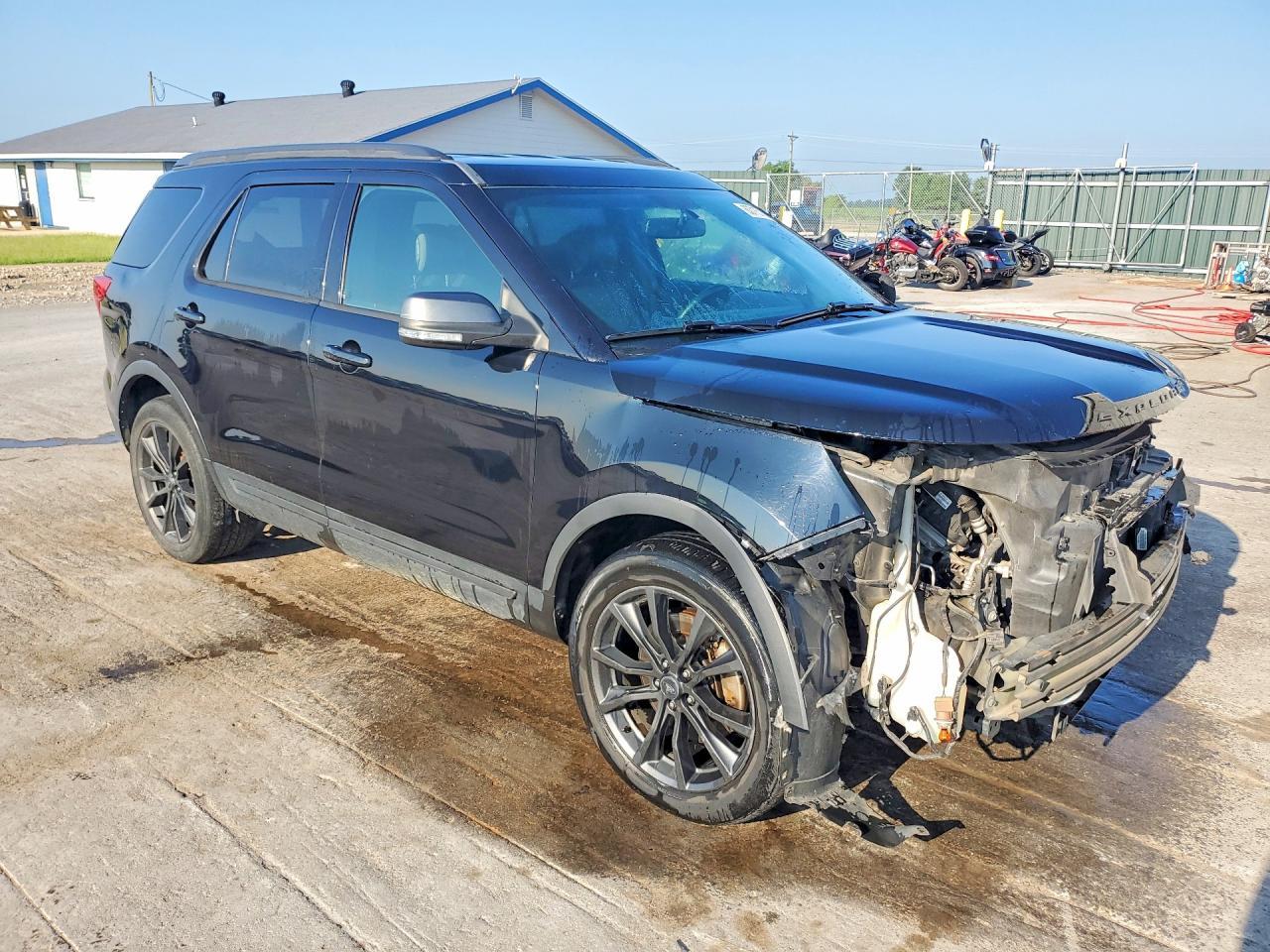 2017 Ford Explorer Xlt - Фото 4