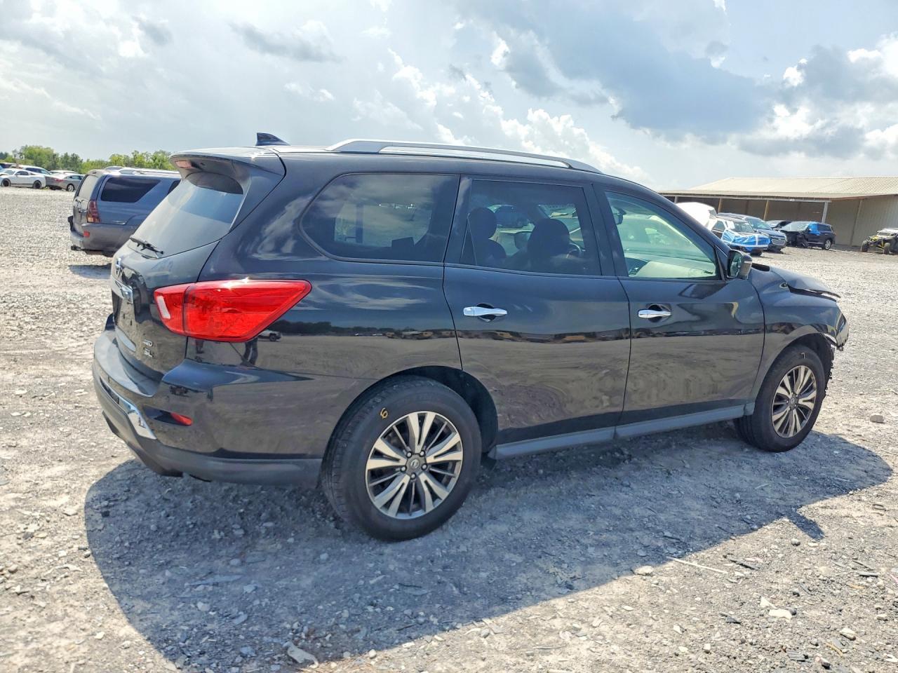 2020 Nissan Pathfinder Sl - Image 3