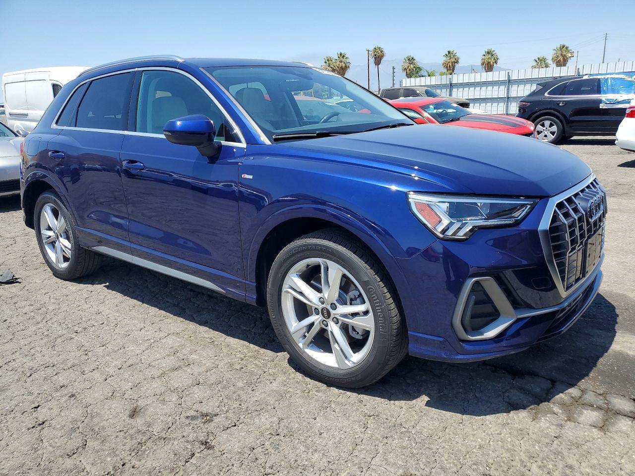 2024 Audi Q3 Premium Plus S Line 45 - Фото 4