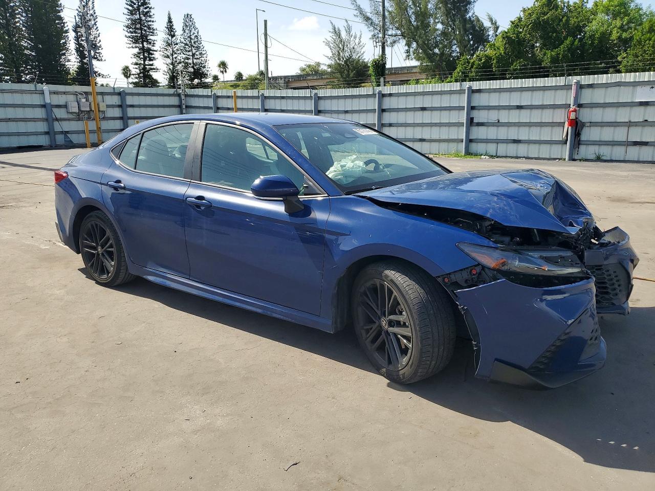 2025 Toyota Camry Se - Фото 4