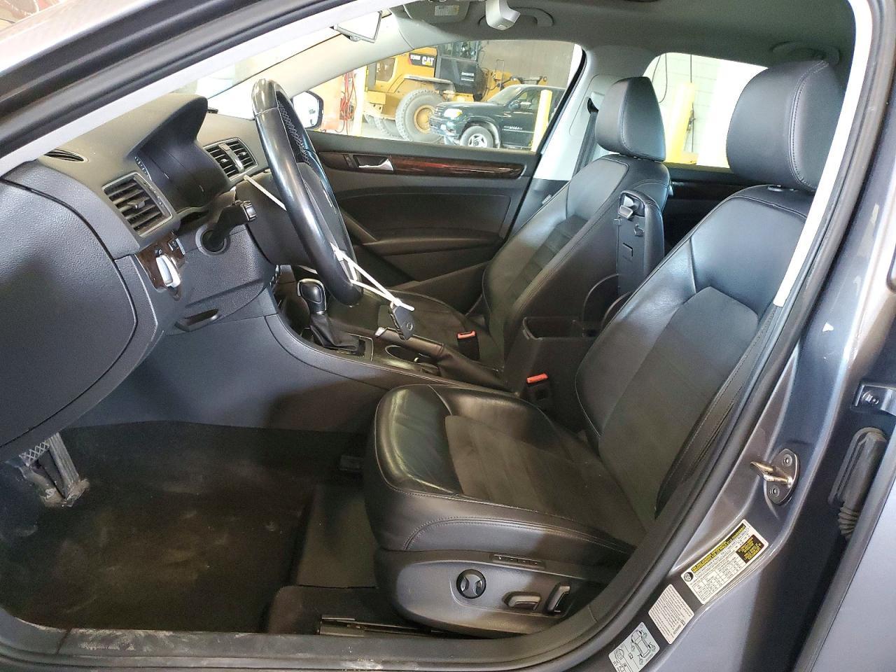 2015 Volkswagen Passat Sel - Image 7