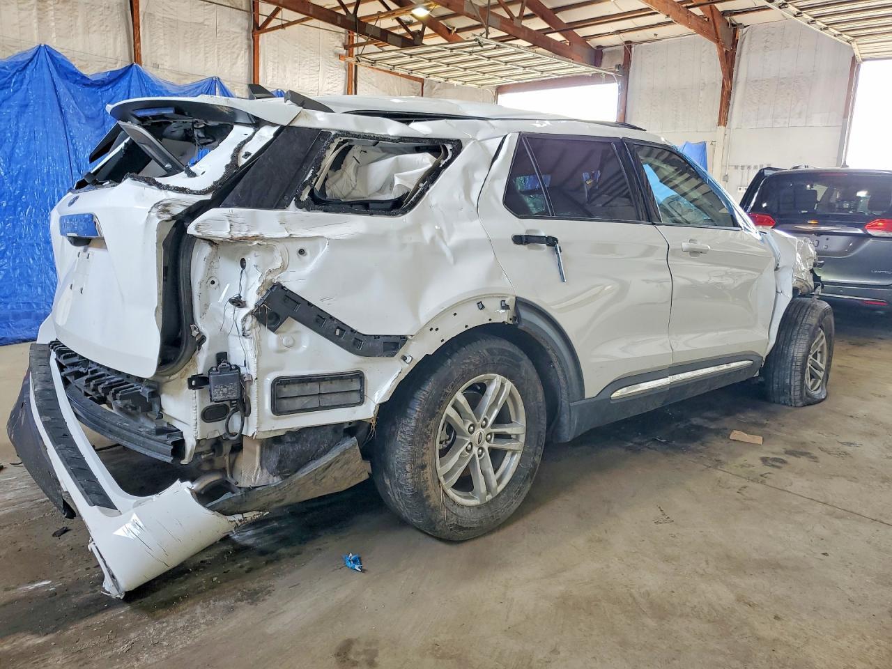 2023 Ford Explorer Xlt - Фото 3