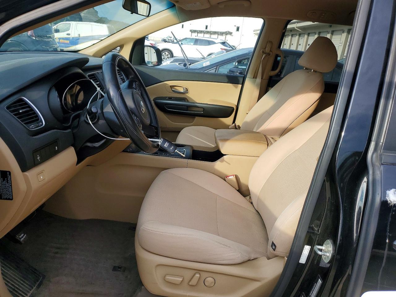 2016 Kia Sedona Lx - Фото 7