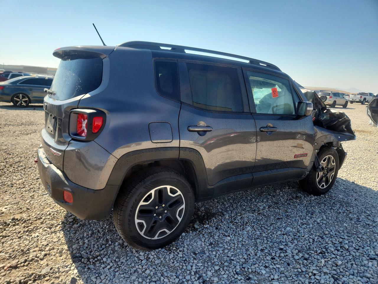 2017 Jeep Renegade Trailhawk - Image 3
