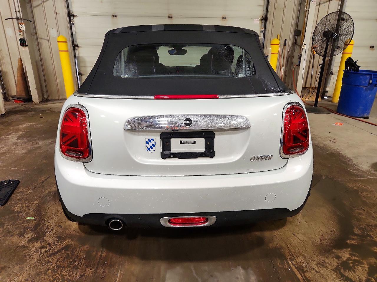 2019 Mini Cooper - Image 6
