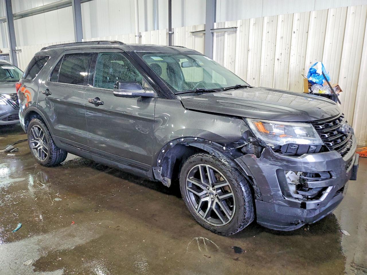 2017 Ford Explorer Sport - Фото 4