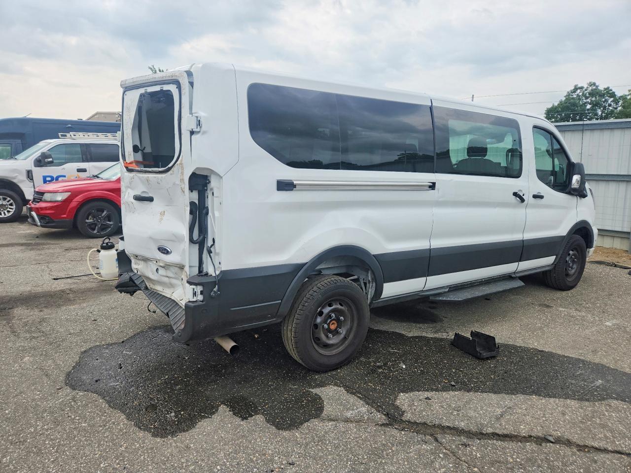 2026 Ford Transit T-350 - Фото 3