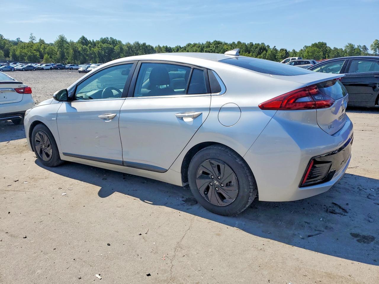 2017 Hyundai Ioniq Sel - Фото 2
