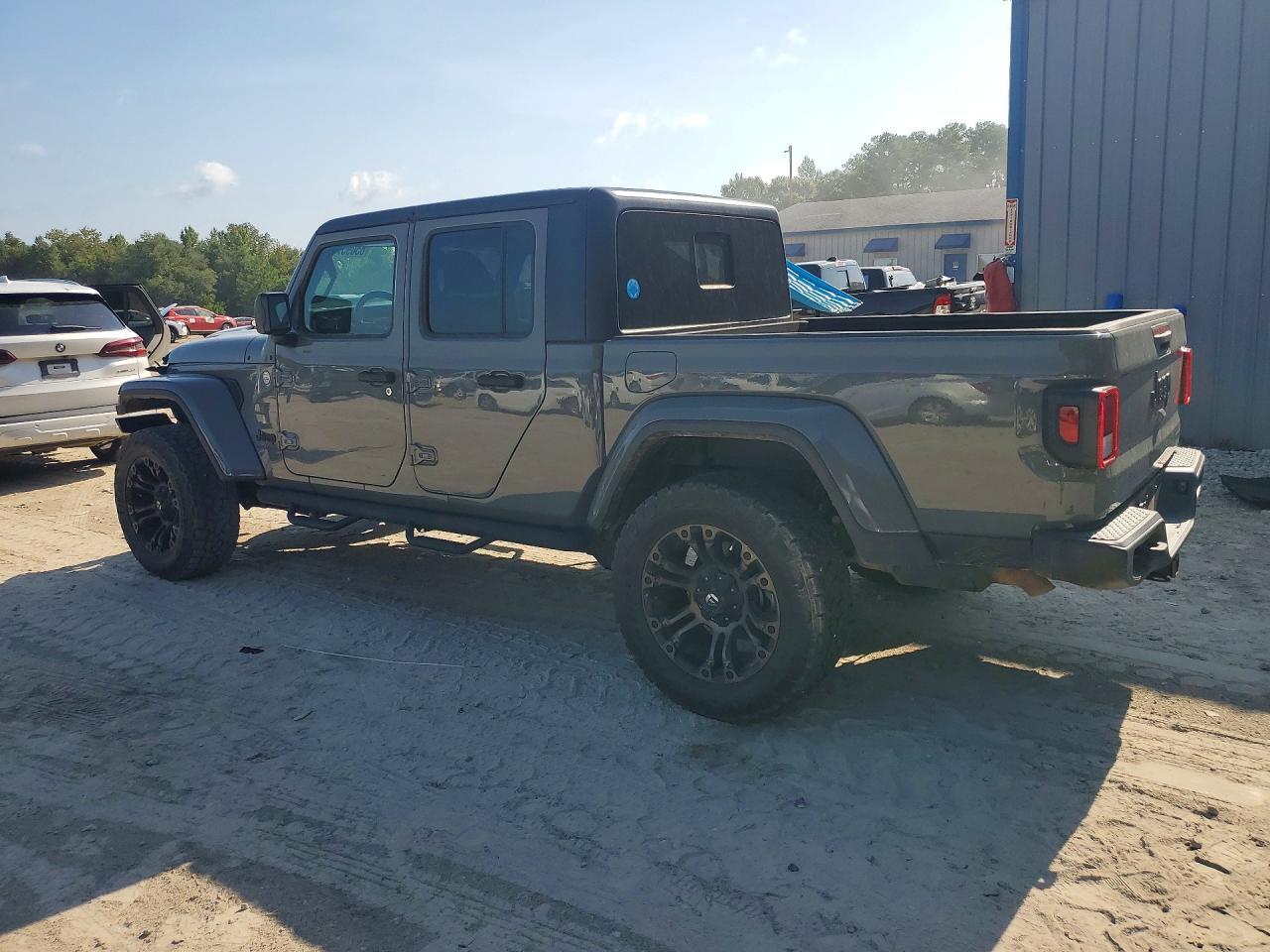 2021 Jeep Gladiator Sport - Image 2