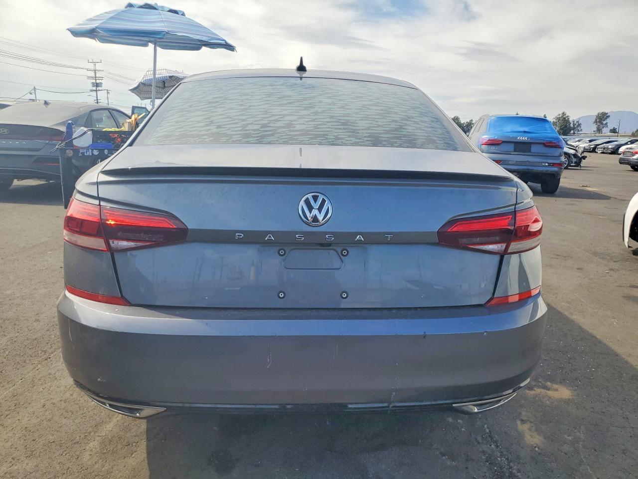 2020 Volkswagen Passat R-Line - Фото 6