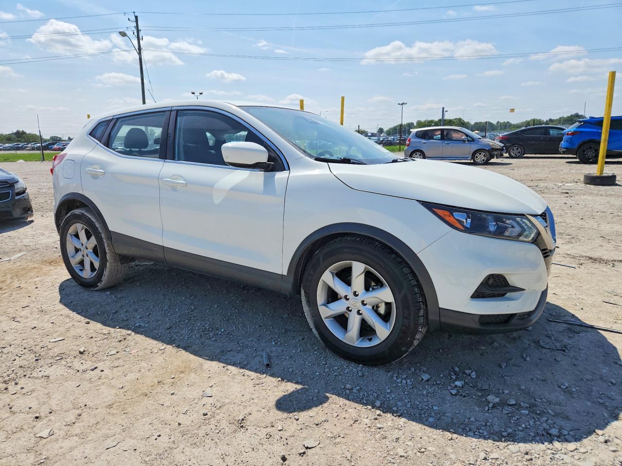 2022 Nissan Rogue Sport S - Фото 4