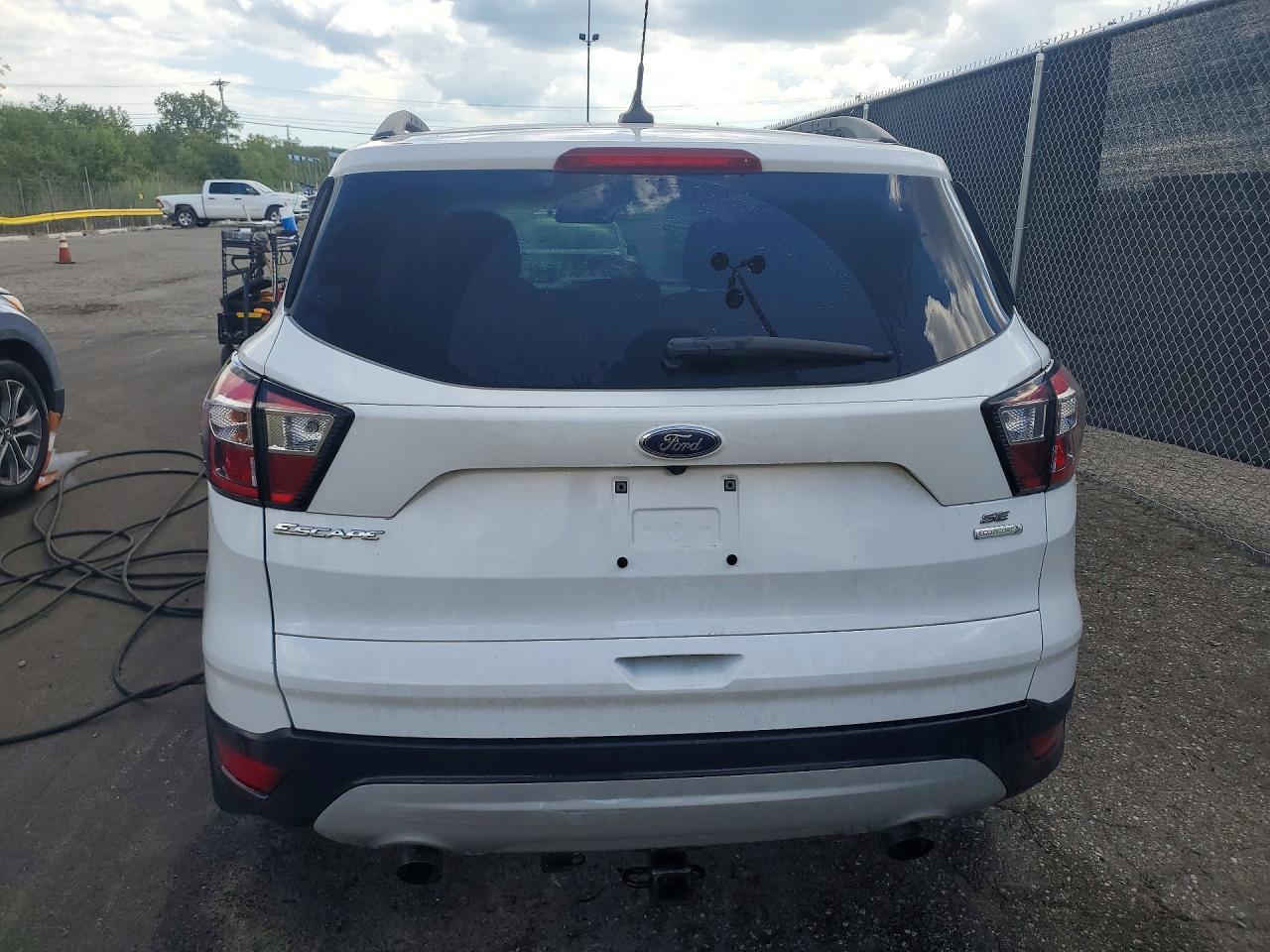 2018 Ford Escape Se - Фото 6
