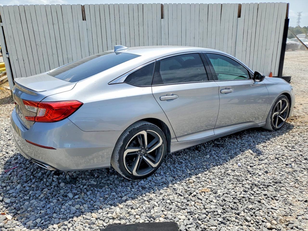 2020 Honda Accord Sport - Фото 3