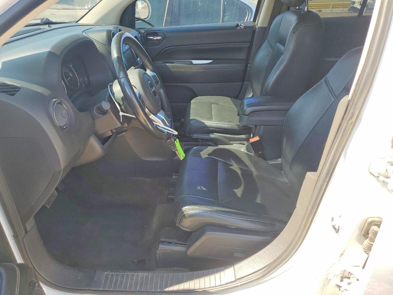 2017 Jeep Compass Latitude - Image 7