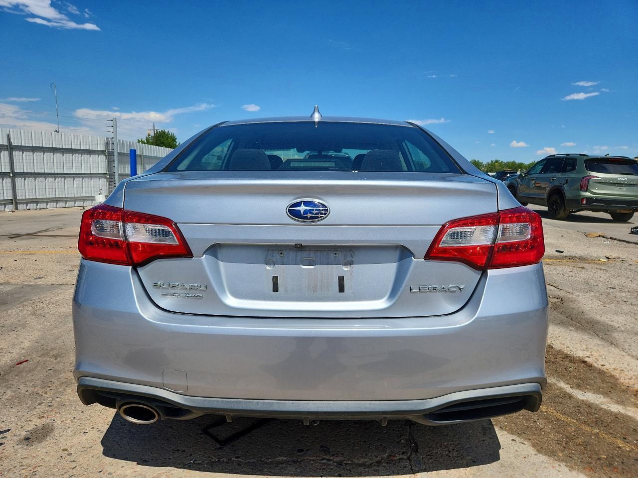2018 Subaru Legacy 2.5I Premium - Image 6