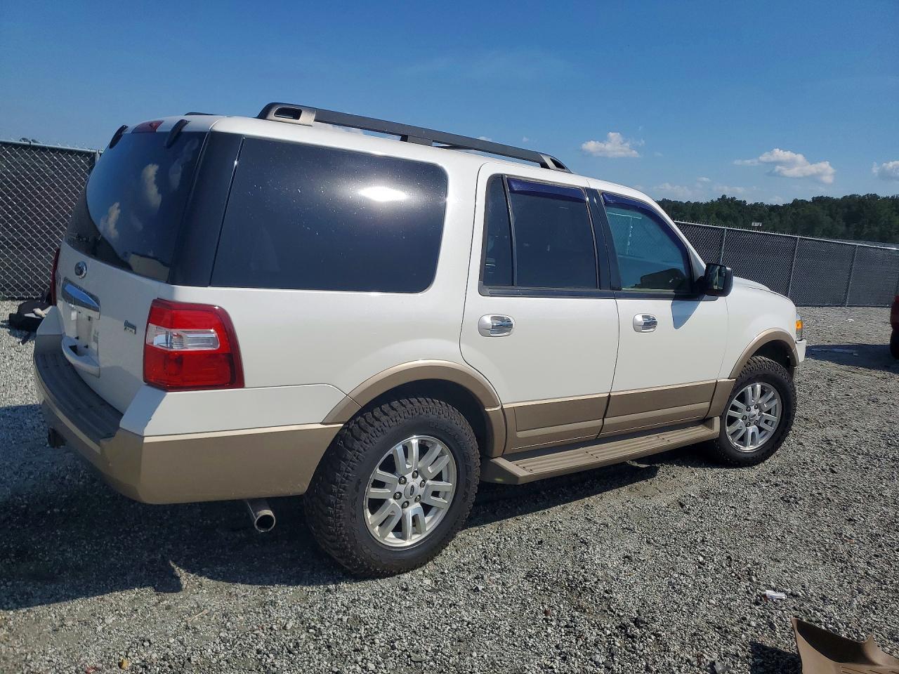 2014 Ford Expedition Xlt - Фото 3