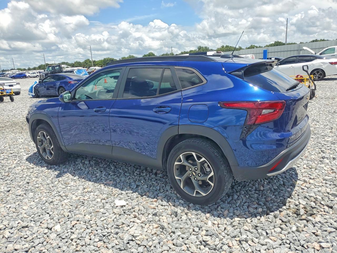 2024 Chevrolet Trax 1Lt - Фото 2