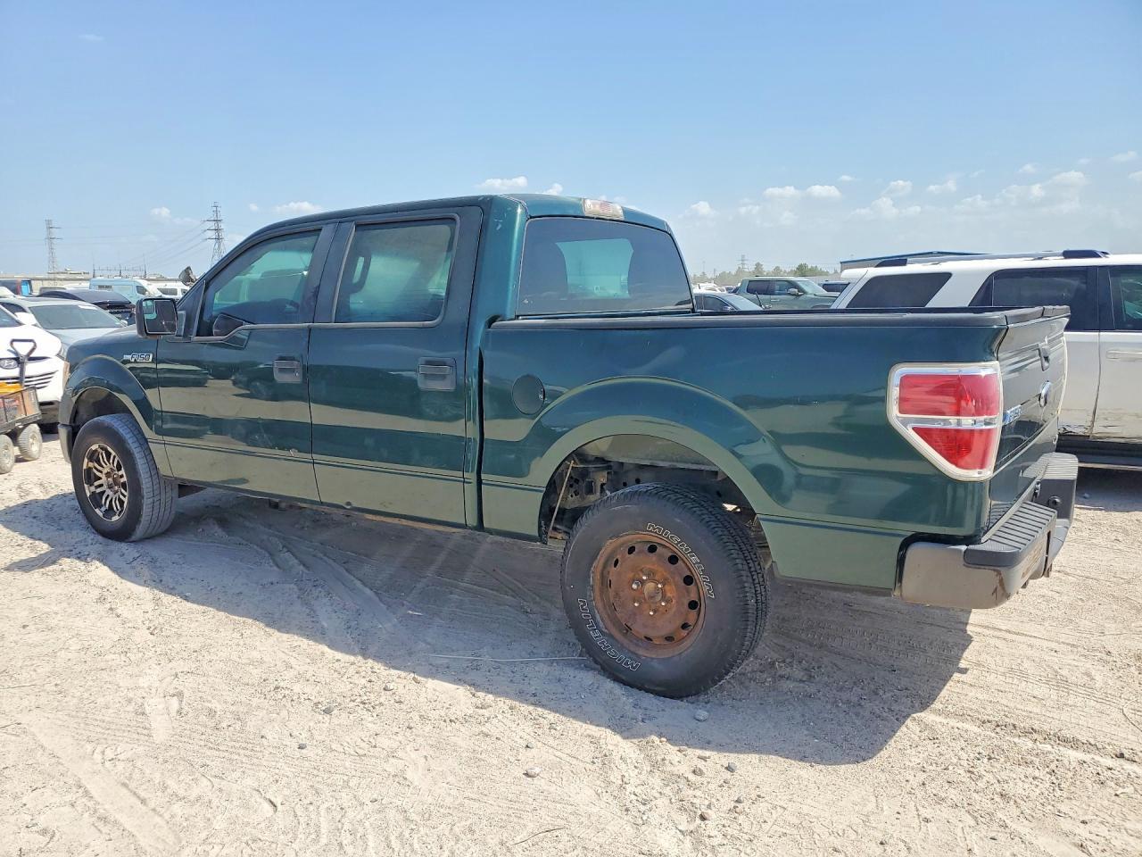 2010 Ford F150 Supercrew - Фото 2