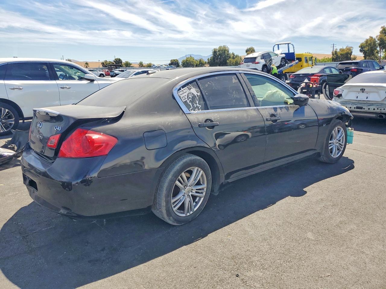 2015 Infiniti Q40 Base - Фото 3