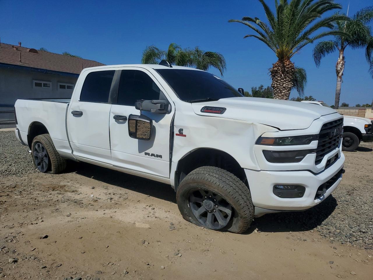 2026 Ram 3500 Big Horn - Фото 4