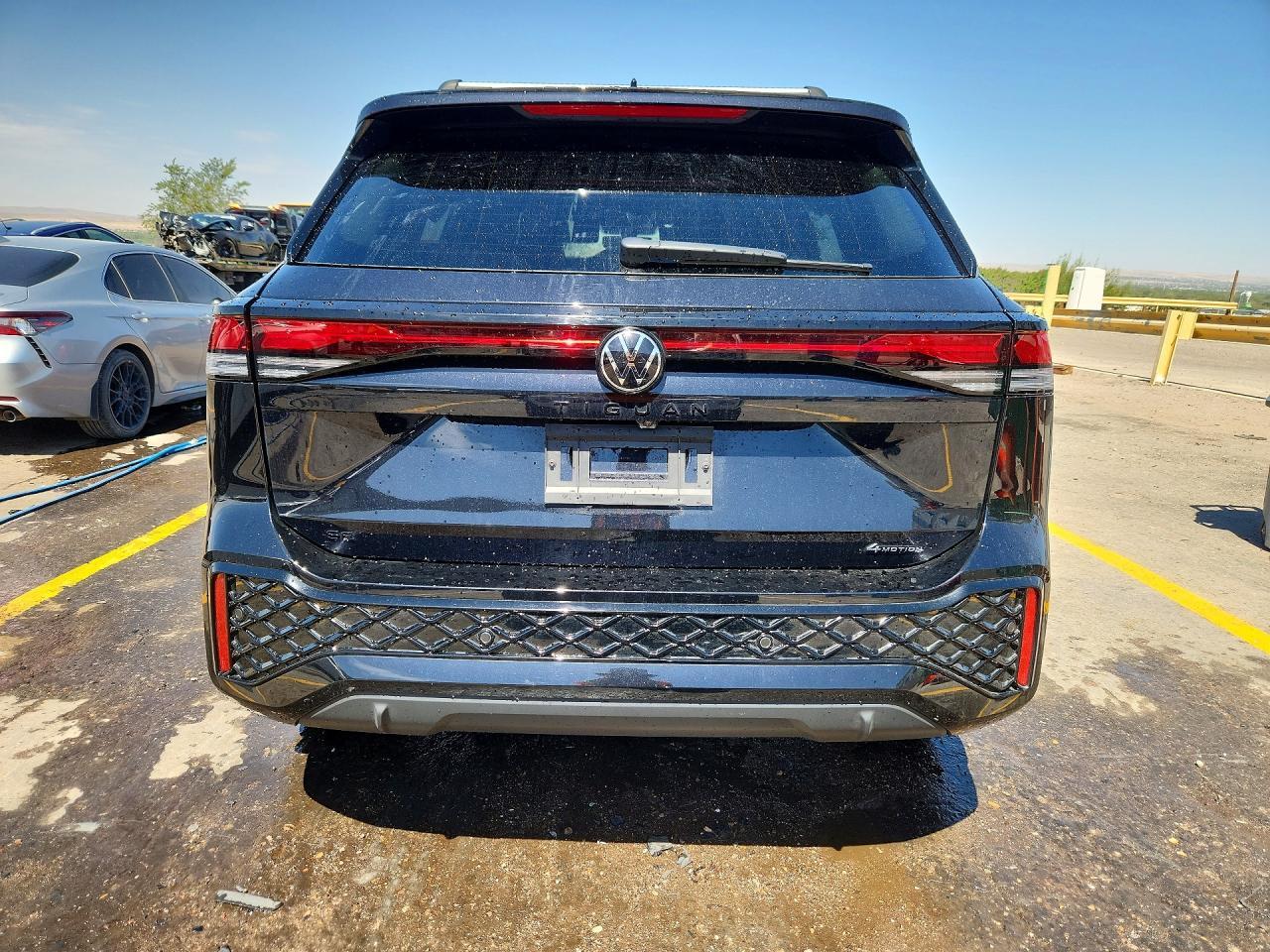 2026 Volkswagen Tiguan Se R-Line Black - Фото 6