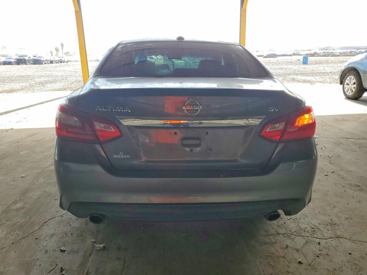 2017 Nissan Altima 2.5 Sv - Image 6