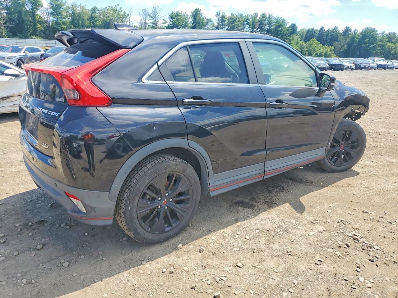 2019 Mitsubishi Eclipse Cross Le - Фото 3