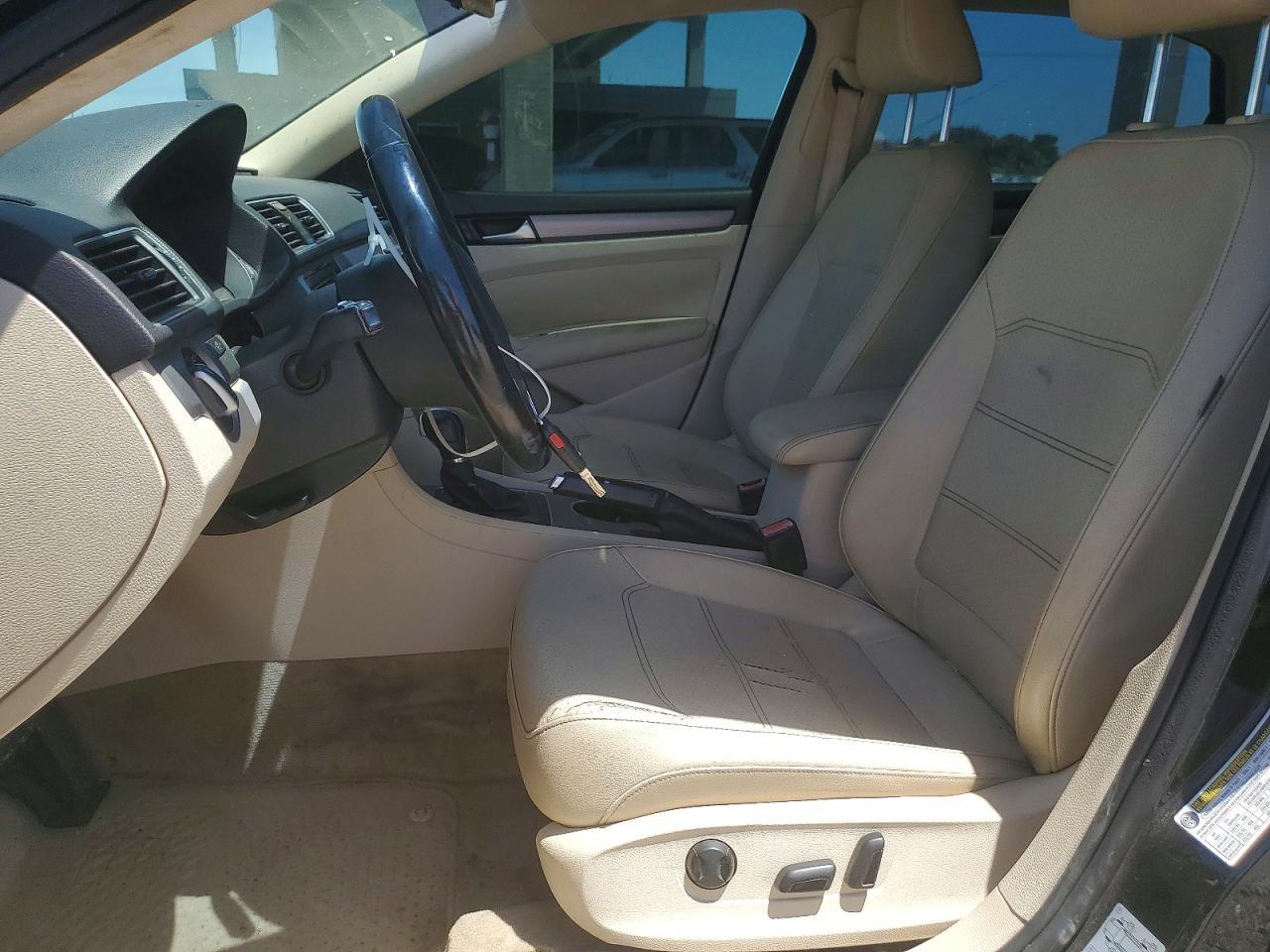 2014 Volkswagen Passat Se - Image 7