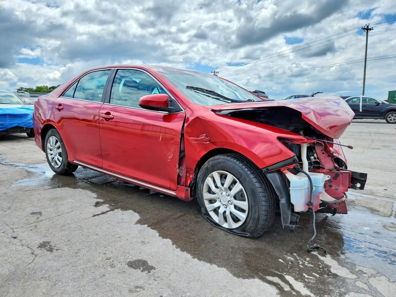 2014 Toyota Camry Le - Фото 4