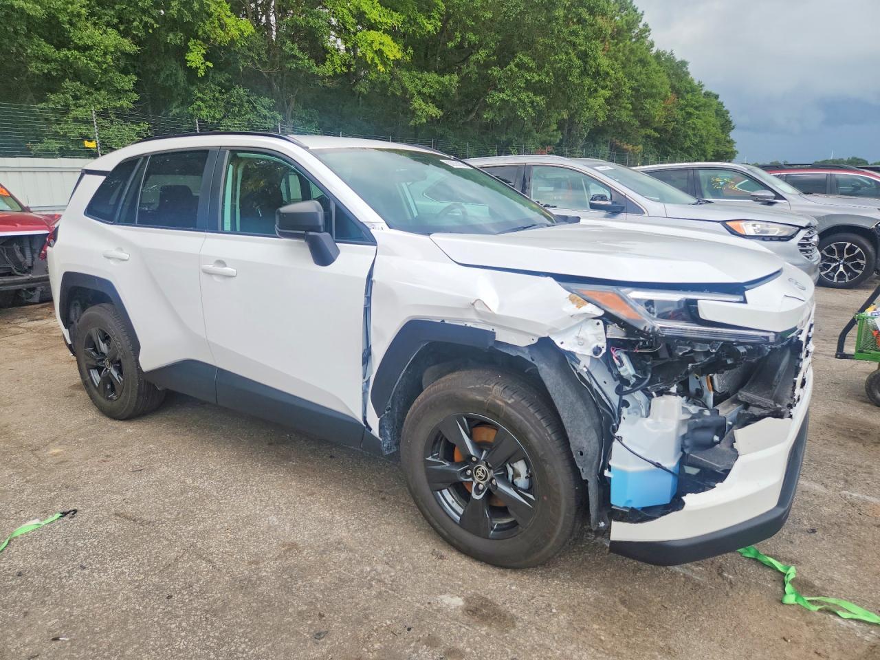 2026 Toyota Rav4 Le - Фото 4