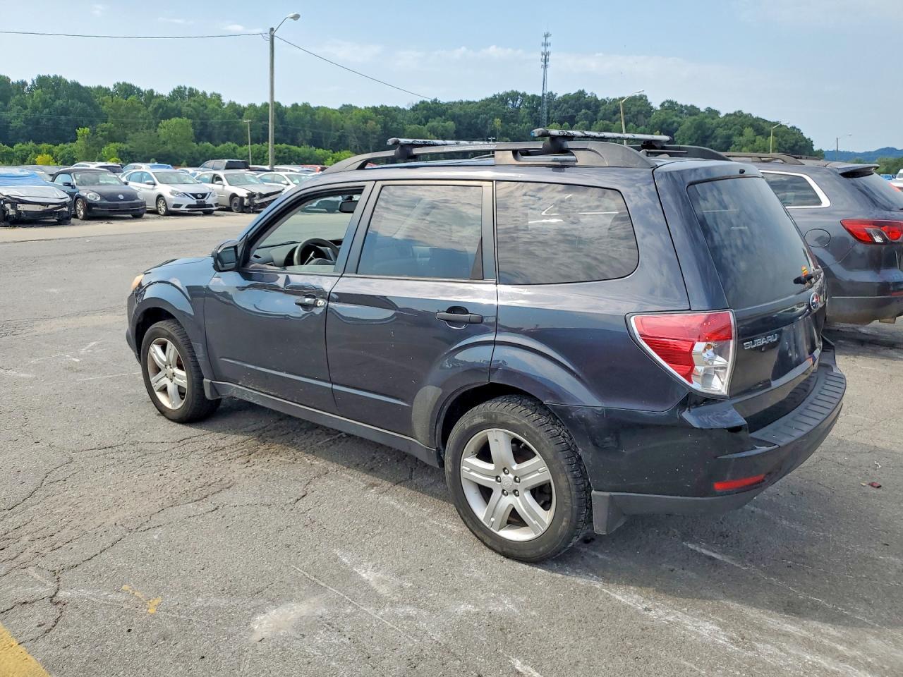 2010 Subaru Forester 2.5X Premium - Фото 2