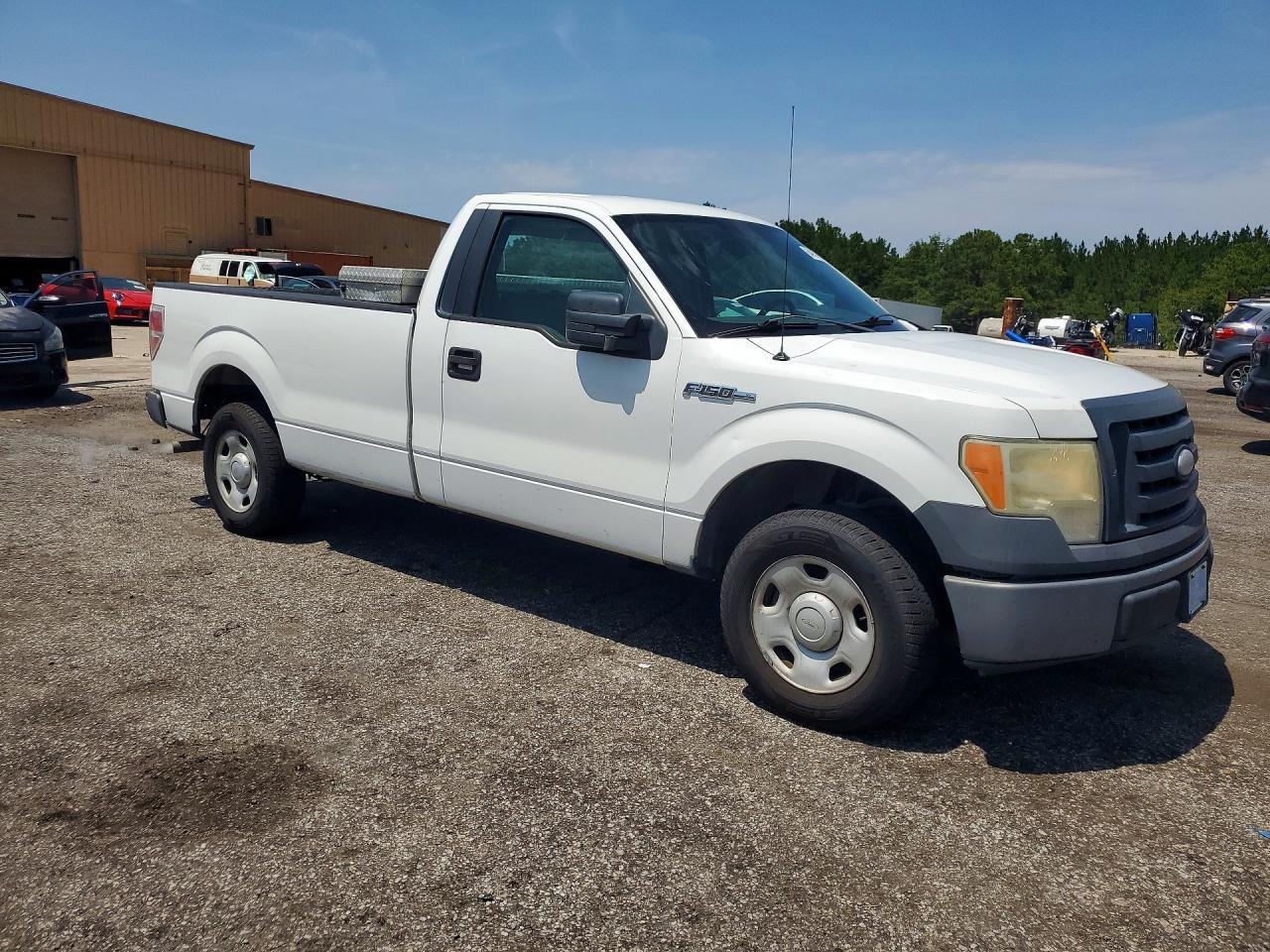 2009 Ford F150 - Image 4