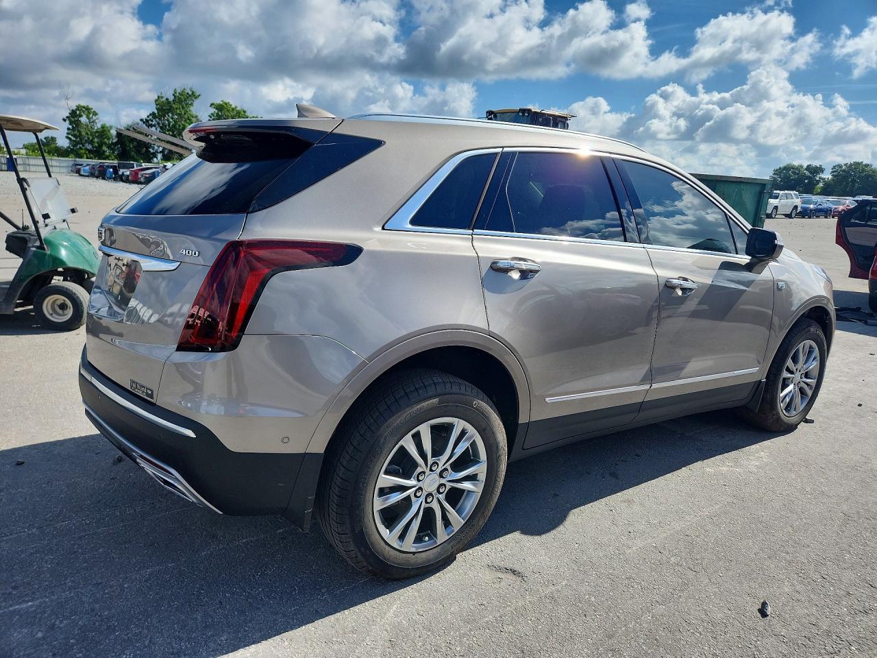 2022 Cadillac Xt5 Premium Luxury - Фото 3