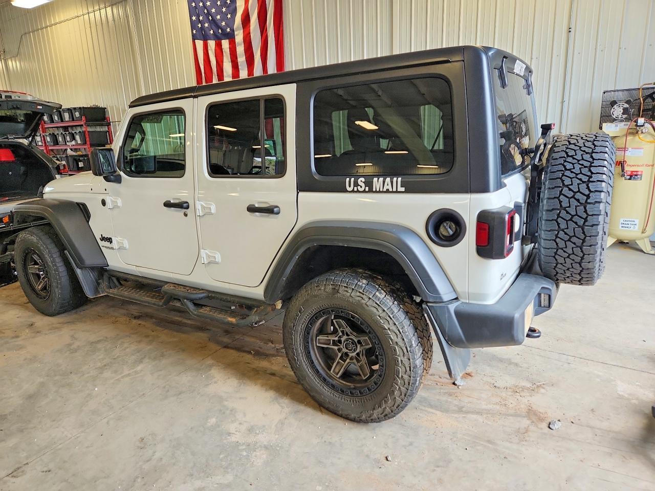 2022 Jeep Wrangler Unlimited Sport - Фото 2