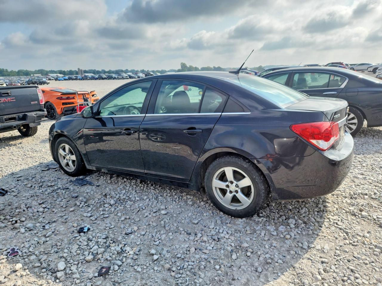 2014 Chevrolet Cruze Lt - Image 2