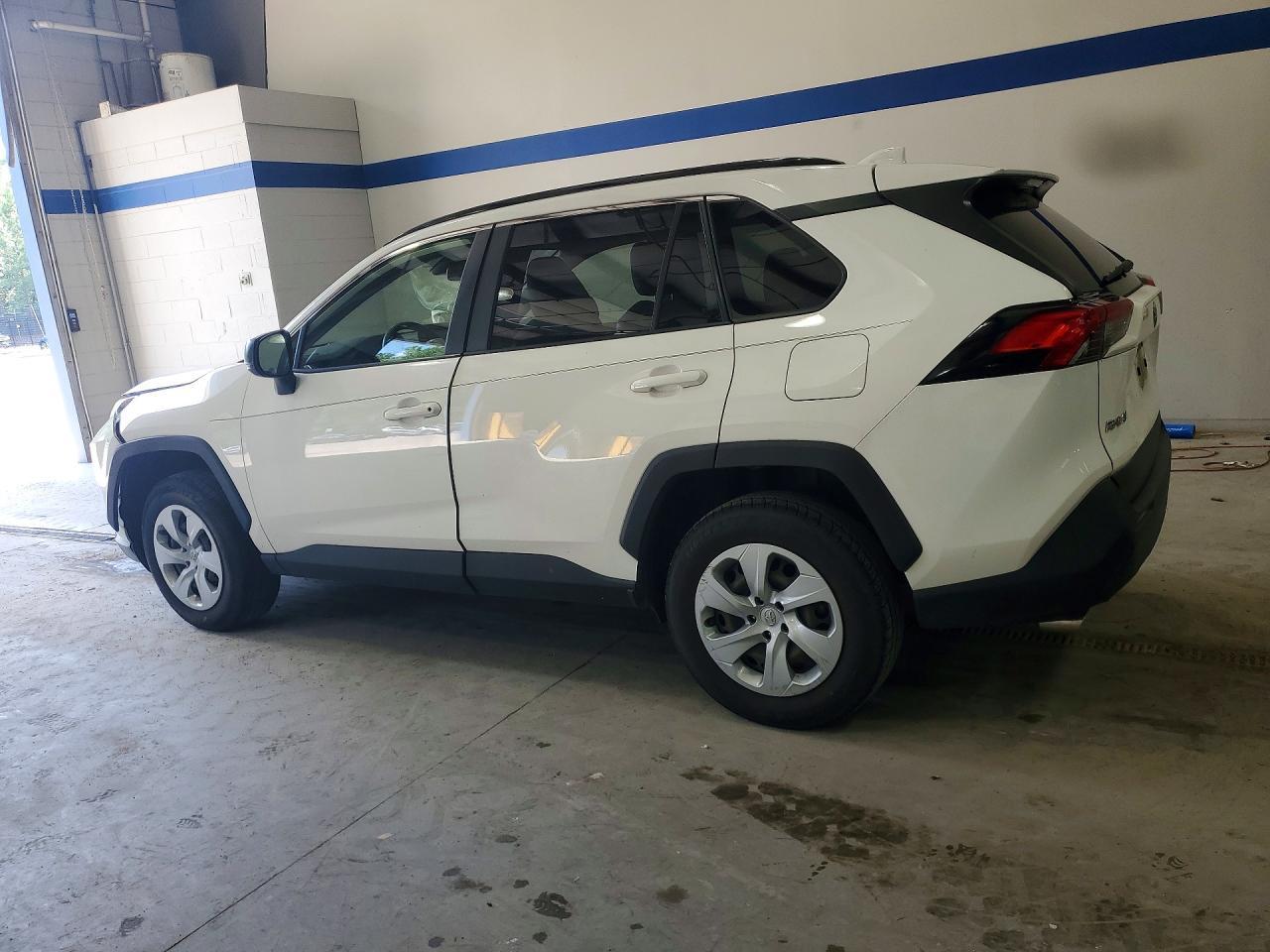 2019 Toyota Rav4 Le - Фото 2